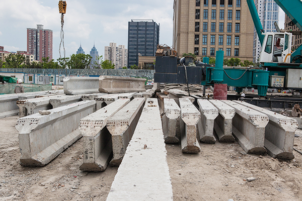 J9集团智能ZYW240围护桩压桩机惊艳问世