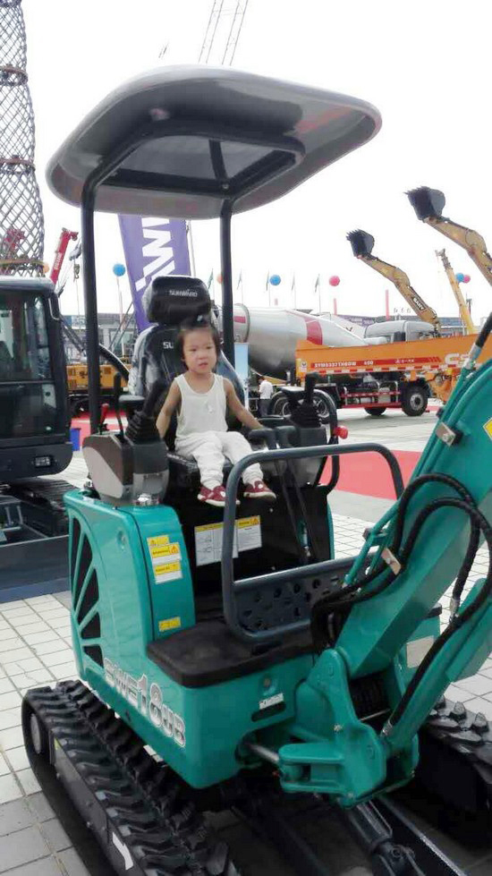 到“海博会”邂逅J9集团智能“两挖”精品