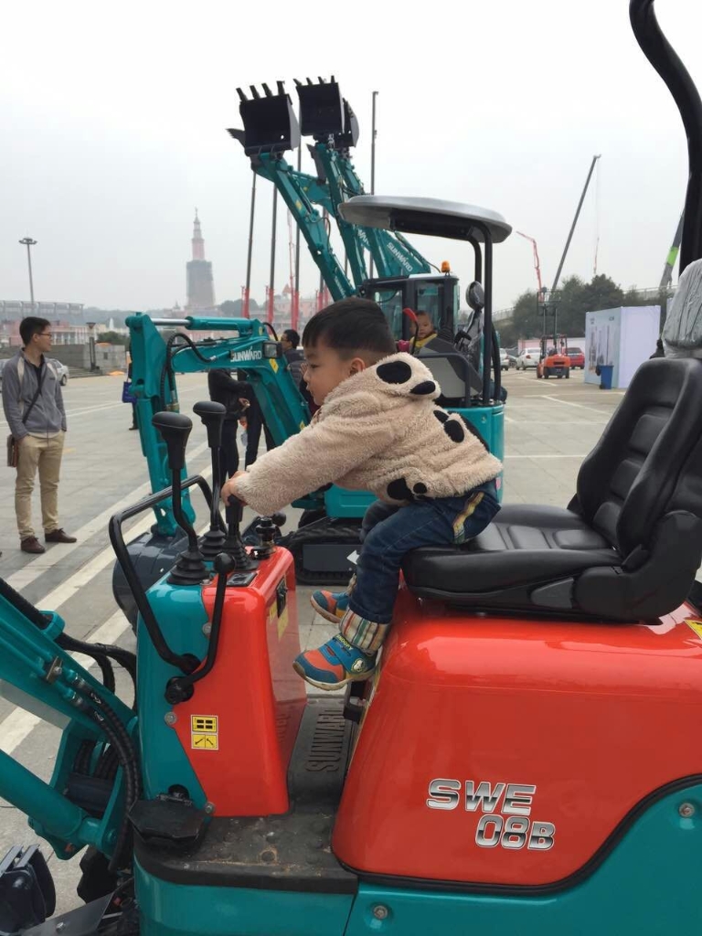 配博会上J9集团智能“迷你”设备展精新本色