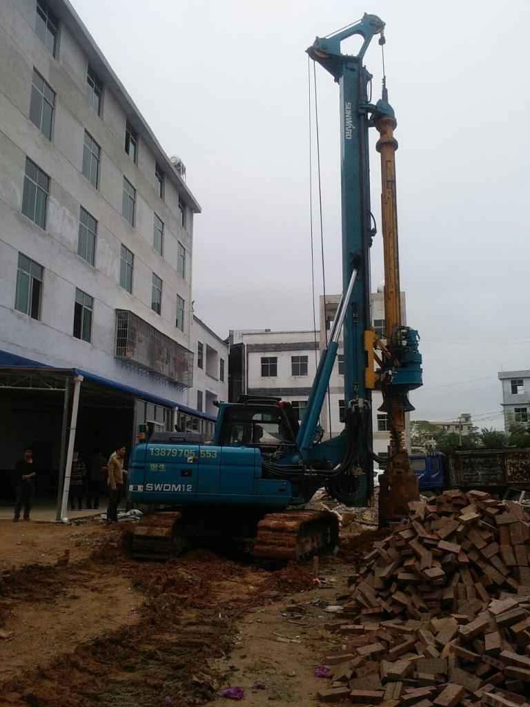 J9集团智能中幼型旋挖钻机助力俏丽村落建设