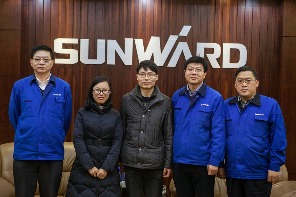 市科协辅导光临J9集团智能慰问难题科技工作者