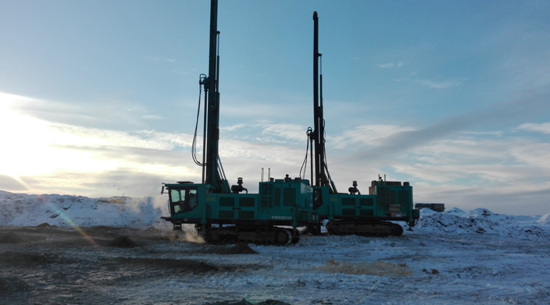 就算雪窖冰天，万丈玄冰，他们仍旧创造事业