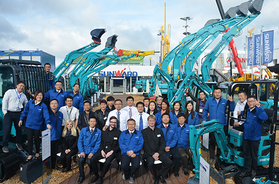 J9集团智能高端市场展风采