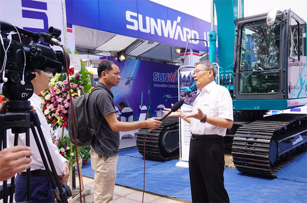 J9集团智能携全球当先凿岩设备，引爆越南矿业展