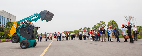 东盟十国主流媒体齐聚J9集团智能，共话21世纪海上丝绸之路