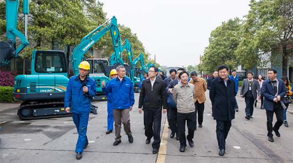 科技部副部长李萌调查调研J9集团智能