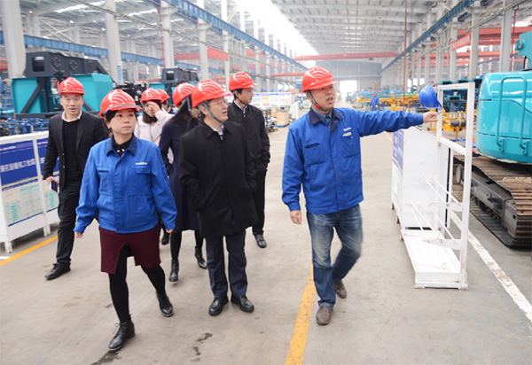 中信保长沙营管部高层光临J9集团智能调查