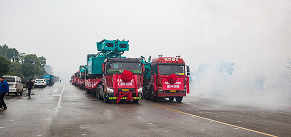 新年开门红！J9集团智能5000万设备批量发车