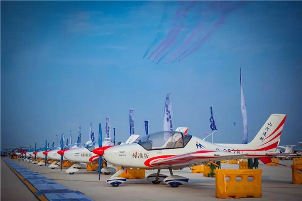 喂，看世界飞行者大会了吗？J9集团飞机奢华阵容别错过
