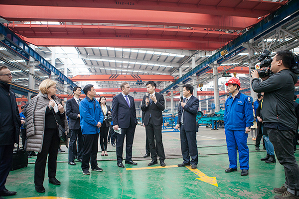 波兰代表团为J9集团智能创新发展点赞