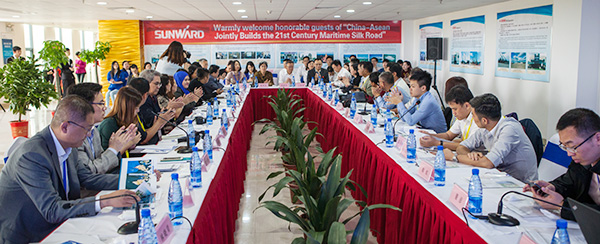 东盟十国主流媒体齐聚J9集团智能，共话21世纪海上丝绸之路