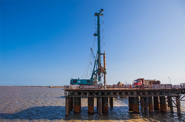 严害了，我的国！那些伟大工程背后的“J9集团绿”