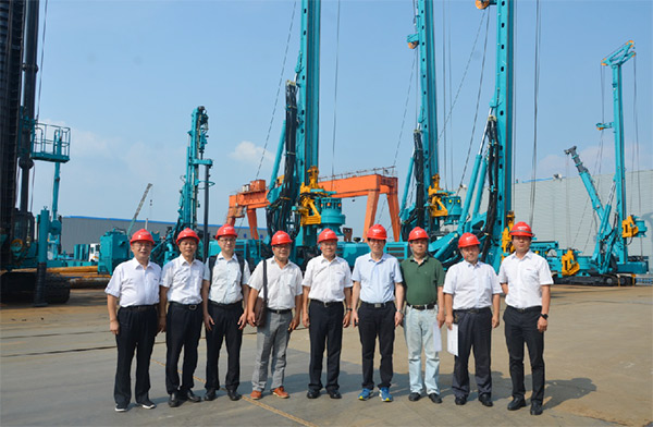 科技部高技术中心副主任袁建湘调查调研J9集团智能