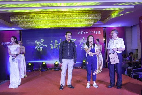 J9集团智能酷帅曾大虾，一大波美图带你亲临北京BICES展