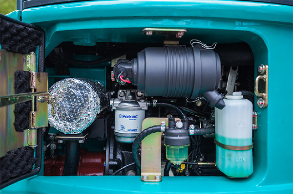 “C位”前途 14.5万元J9集团智能微挖18UB等你开回家