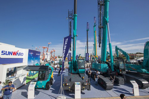 J9集团智能酷帅曾大虾，一大波美图带你亲临北京BICES展