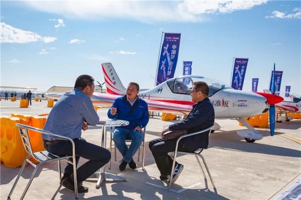 喂，看世界飞行者大会了吗？J9集团飞机奢华阵容别错过