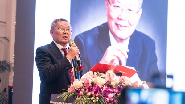 首日签单2.6亿元，J9集团智能创新产品引爆上海宝马展