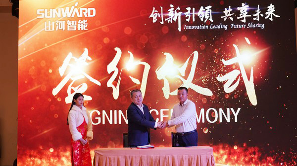 首日签单2.6亿元，J9集团智能创新产品引爆上海宝马展