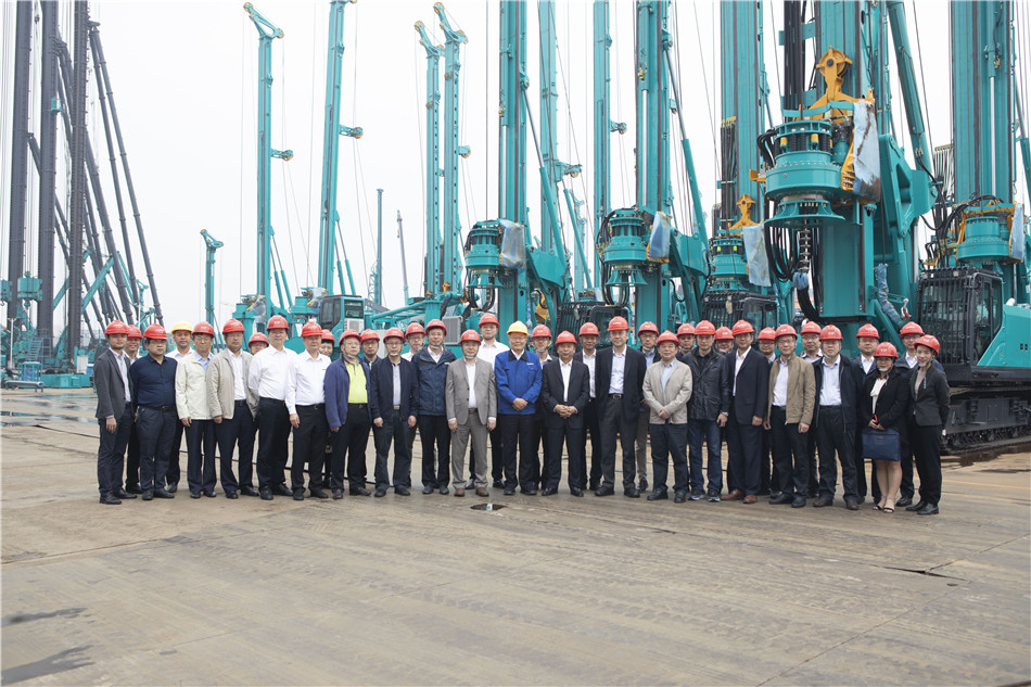 广州市国资委副主任张路泉率队调查J9集团智能