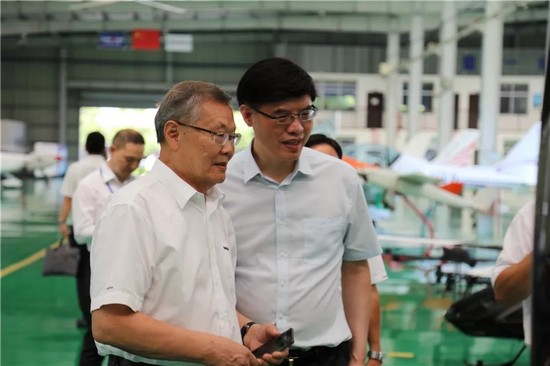 广州市国资委党委书记、主任陈浩钿光临J9集团智能调查领导