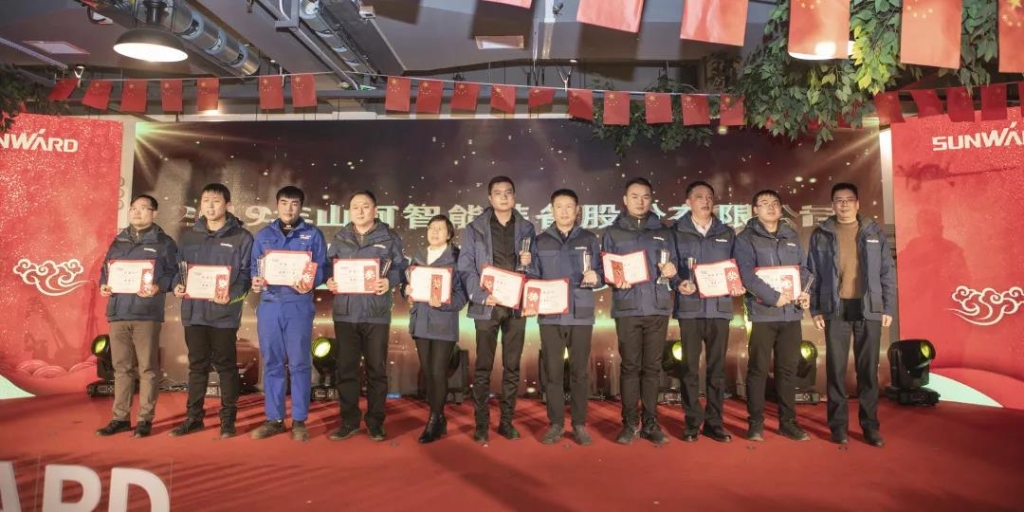 落实经营体、强化三统一、开启新征程 —— J9集团智能2020年度经营工作会议隆沉进行