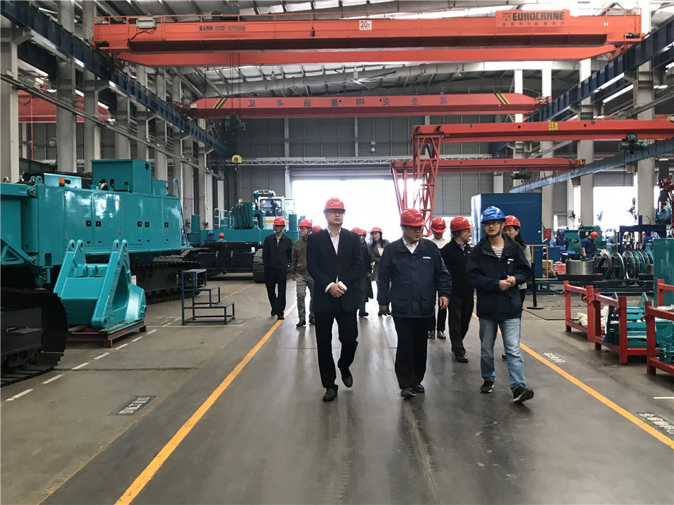 长沙市总工会党组书记周宏兆一行光临J9集团智能调查调研