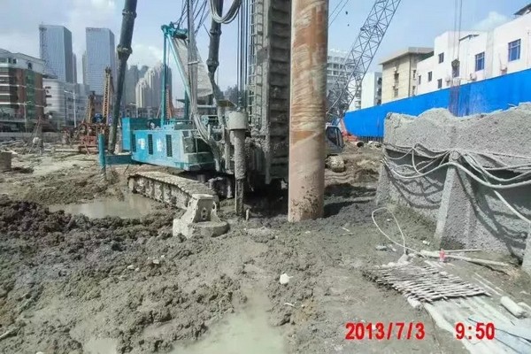 幸好遇见你！中国首台双动力头强力多职能钻机