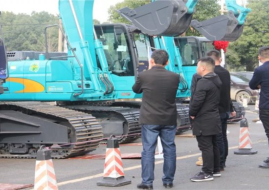 同心同梦，J9集团智能全球客户互换会武汉站隆沉进行