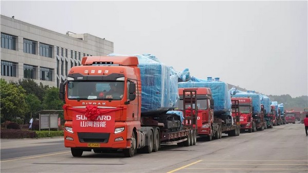 进军南非高端矿山市。9集团智能凿岩设备批量发车