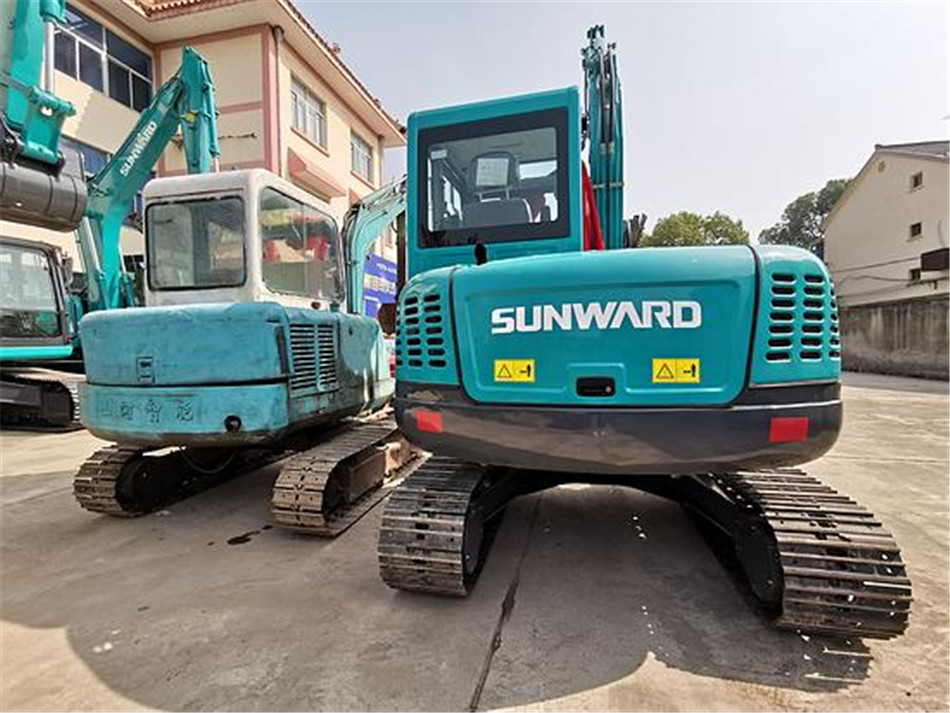 服役15年，超过20000幼时！元老级挖机接“回家”！