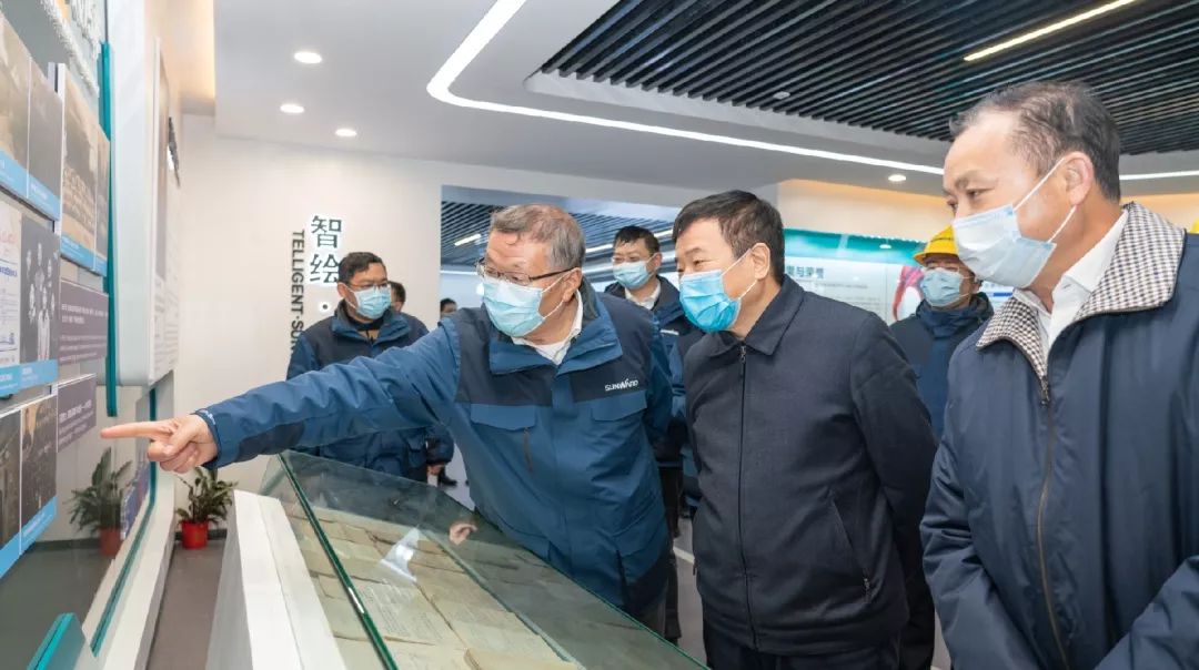 陈飞副省长调研J9集团智能