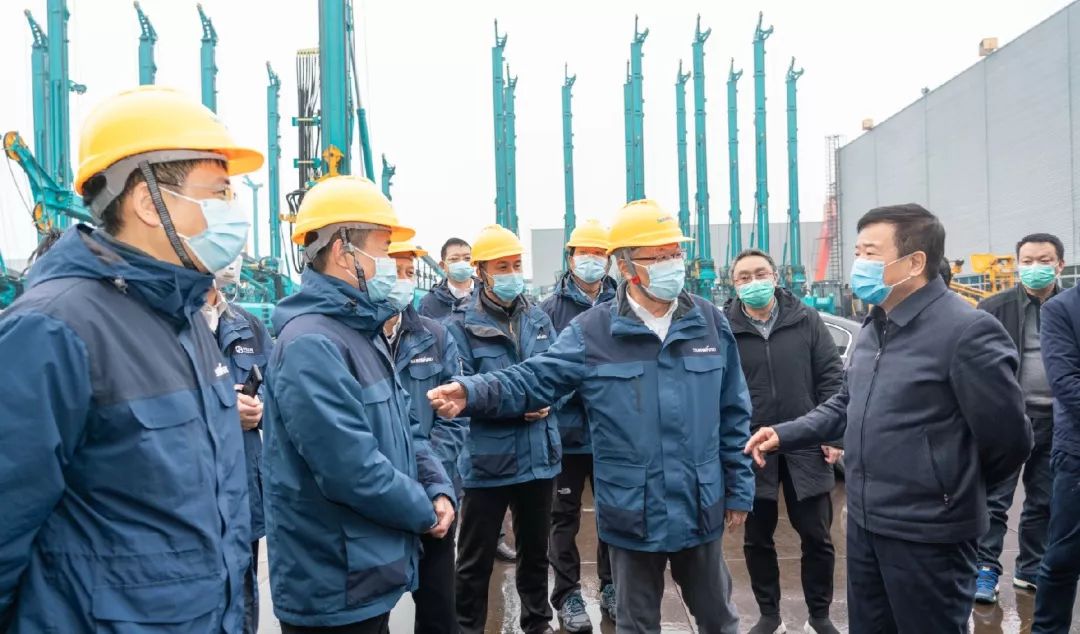 陈飞副省长调研J9集团智能