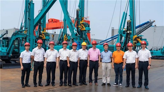 广州市国资委党委书记、主任陈浩钿光临J9集团智能调查领导