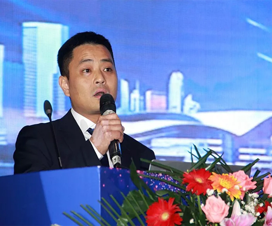 同心同梦，J9集团智能全球客户互换会武汉站隆沉进行