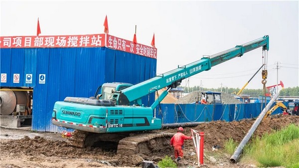 大庆油田五“更”赞J9集团.