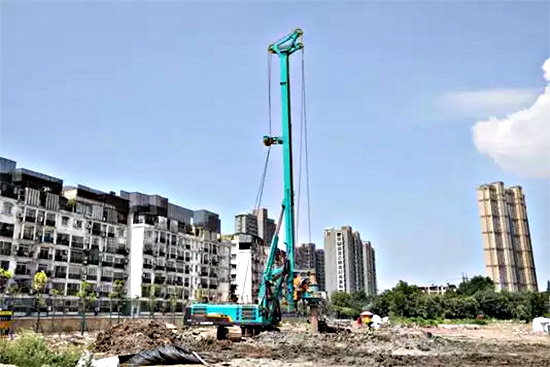 把“伴侣圈”“搬”到现场，交机“玩出”新创意!