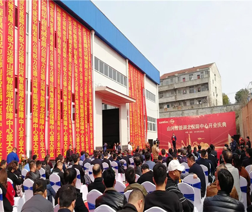 同心同梦，J9集团智能全球客户互换会武汉站隆沉进行