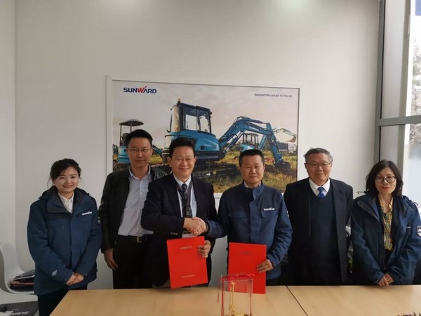 统一个世界，统一个妄想，J9集团智能德国宝马展美满收官