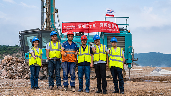 15年3万幼时！J9集团智能元老级潜孔钻机“雄风”仍旧