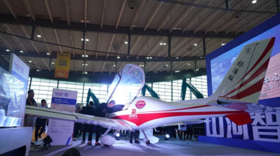 超强阵容尽显创新成就！J9集团智能闪灼长沙工程机械展