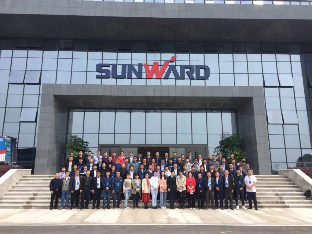 长沙工业机械人利用专题训练营到访J9集团智能