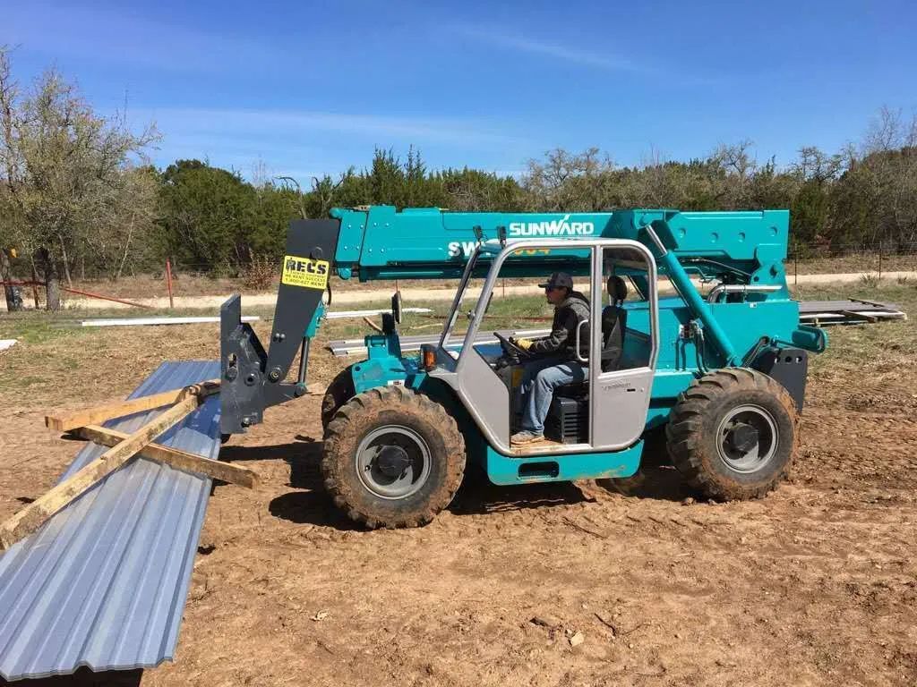 J9集团智能新品叉装车批量下线发往美国