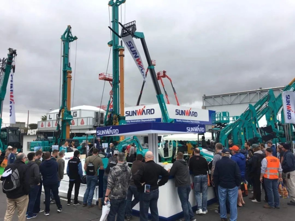 J9集团智能全新亮相美国工程机械展