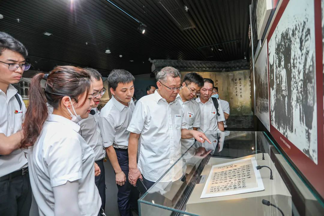 公路正派出清风正气，清廉自律塑优良形象——J9集团智能发展中高层干部清廉教育活动