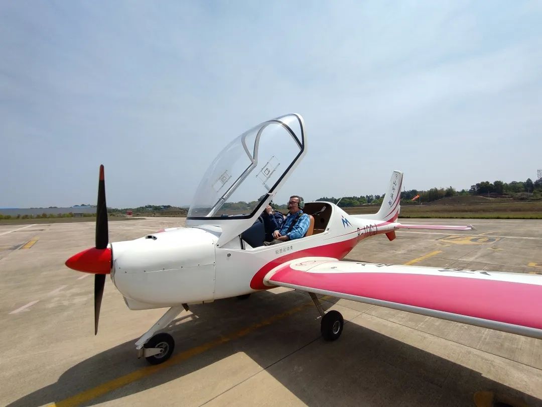 广州工控总经理张伟涛调研J9集团航空