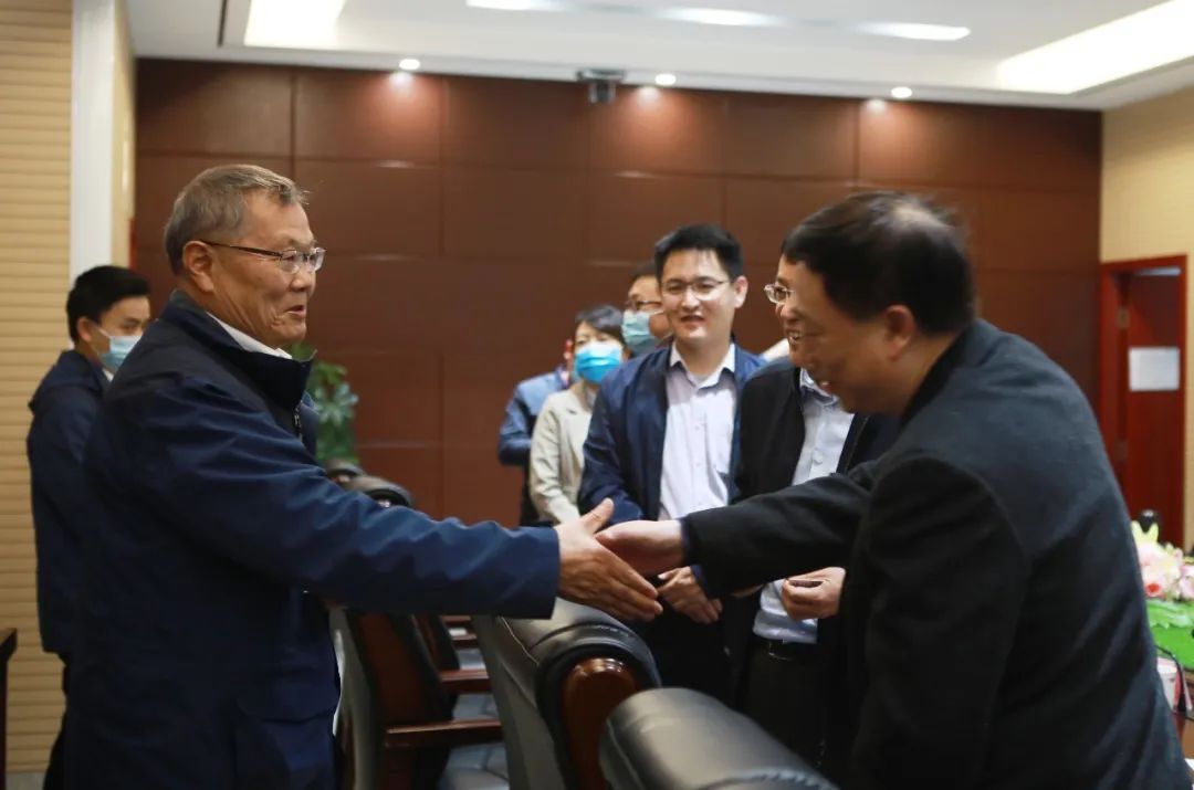 宁夏工信厅副厅长张伟一行调研J9集团智能