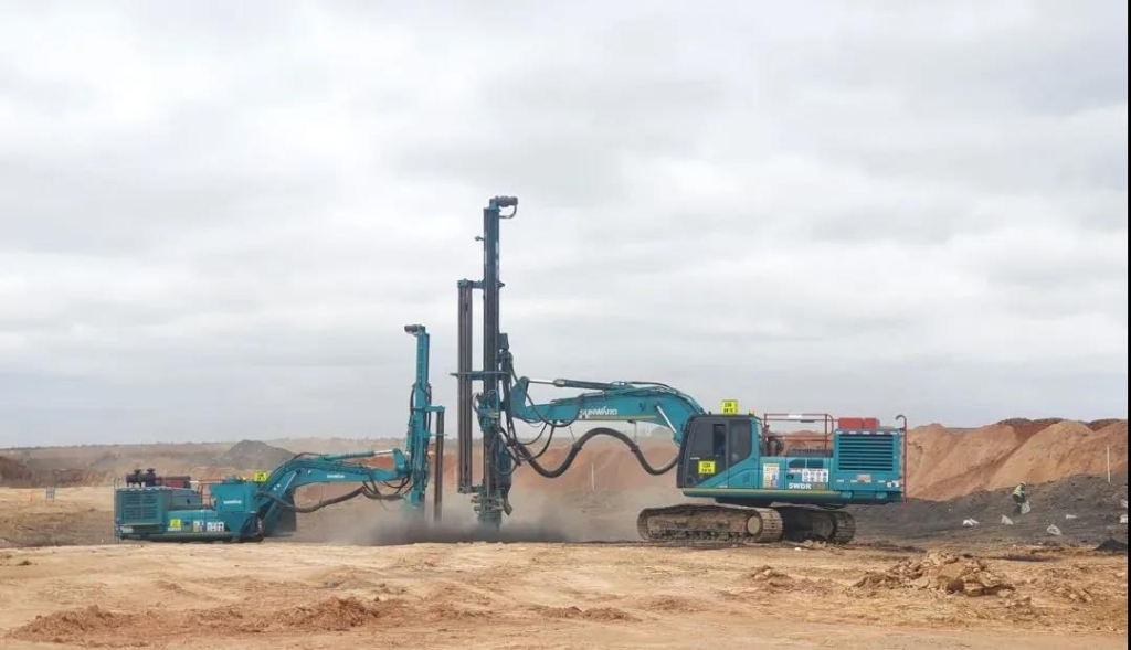 J9集团智能凿岩设备名扬南非