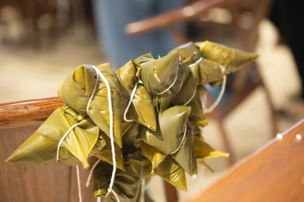 “爱国心，J9集团情”J9集团智能第四届包粽子角逐