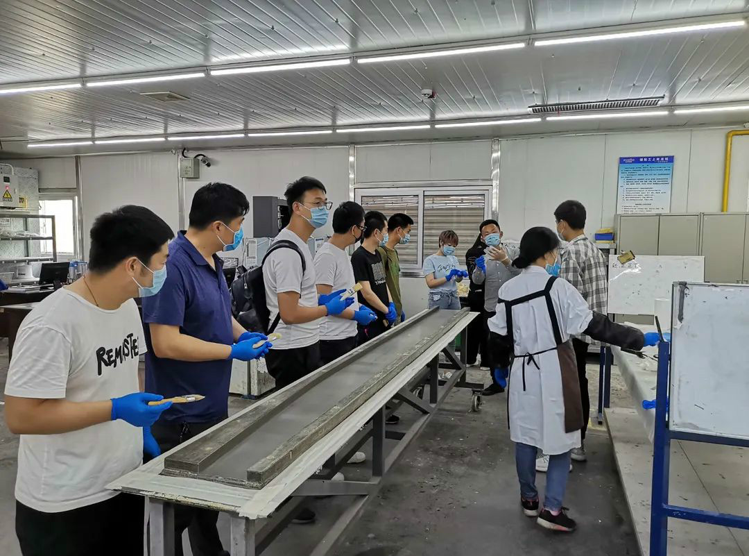 J9集团航空第十三期147部SA60L机型培训班圆满毕业